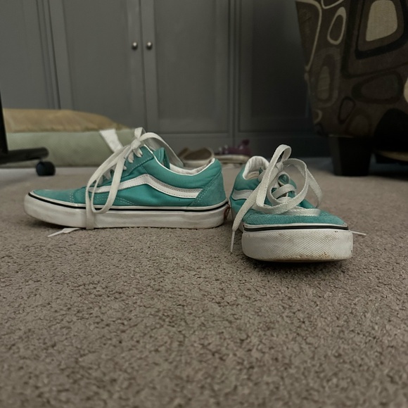 Old Skool Vans - Picture 1 of 3